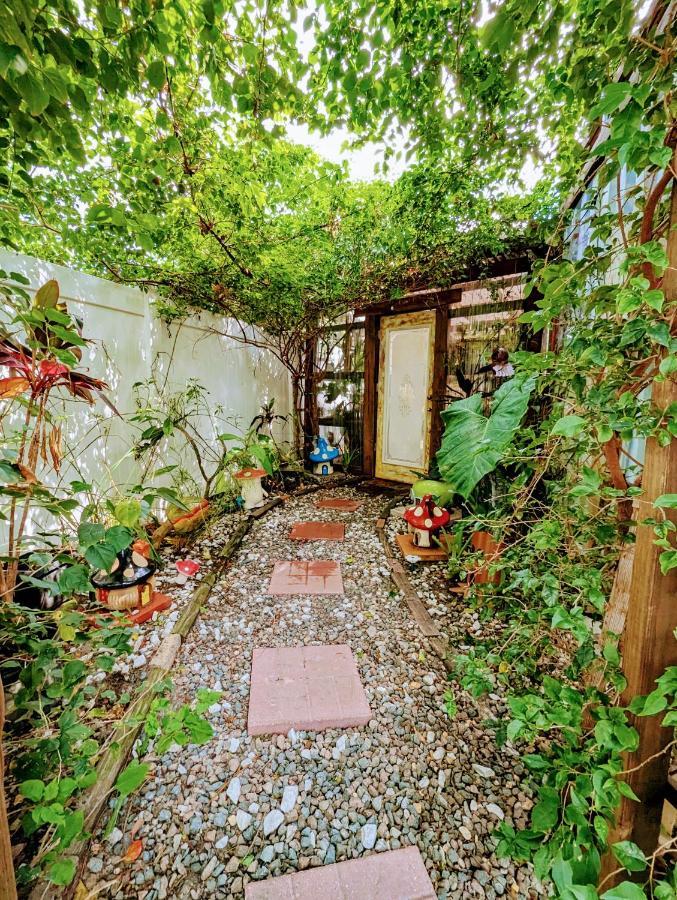 Willa Cozy Af Tiny-House Oasis Tampa Zewnętrze zdjęcie